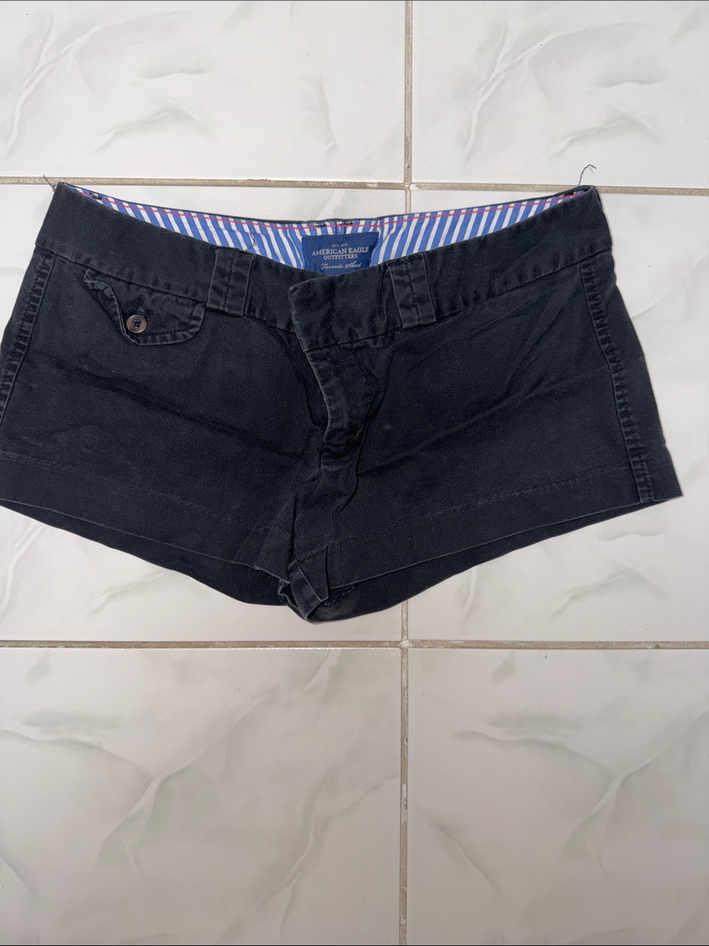 American Eagle Outfitters Black Low-Rise Shorts